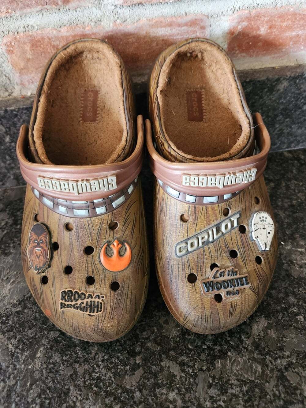 Crocs Star Wars Chewbacca Wookiee Fleece Lined Clogs Kids J3 Brown Jibbitz